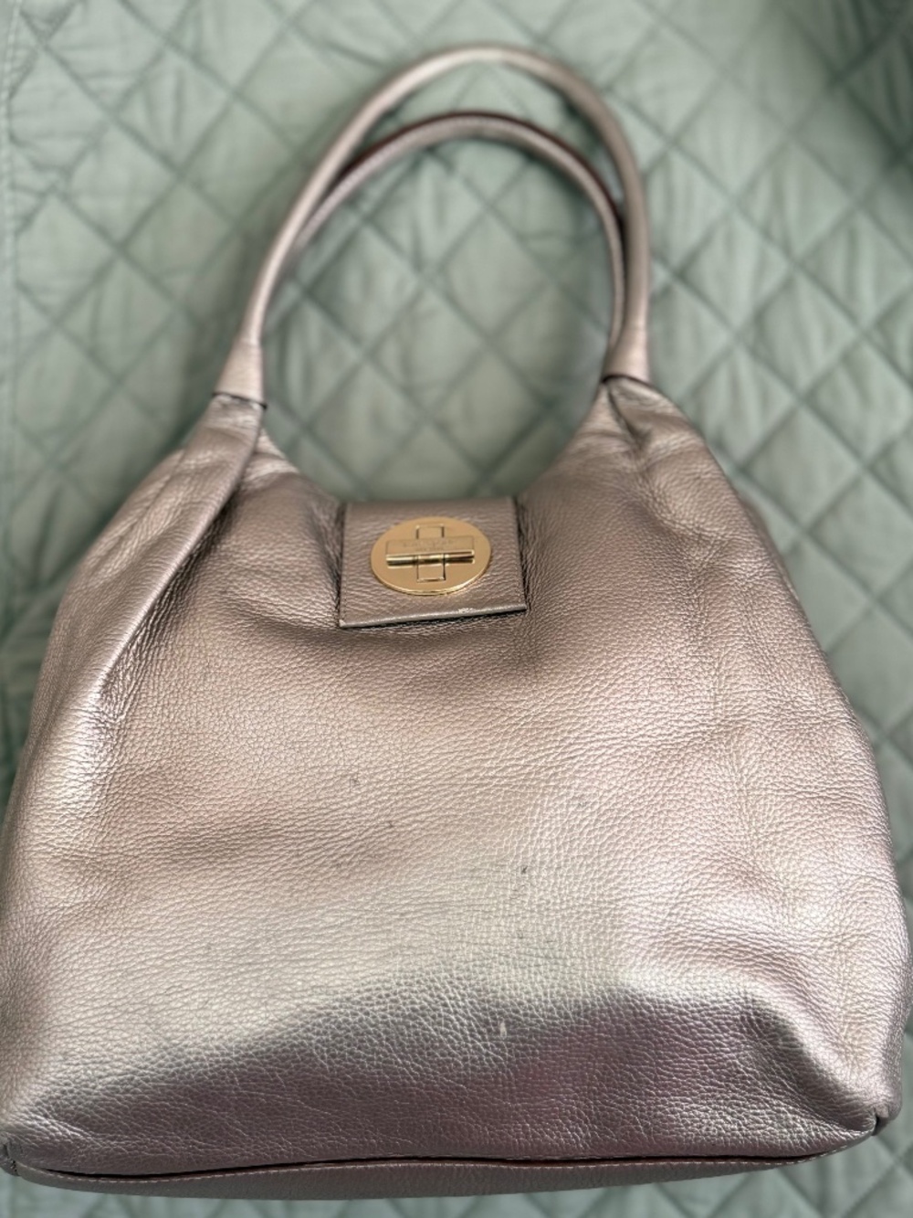 Kate Spade Stevie Bexley Metallic Silver Leather Shoulder Bag Turn-lock EUC